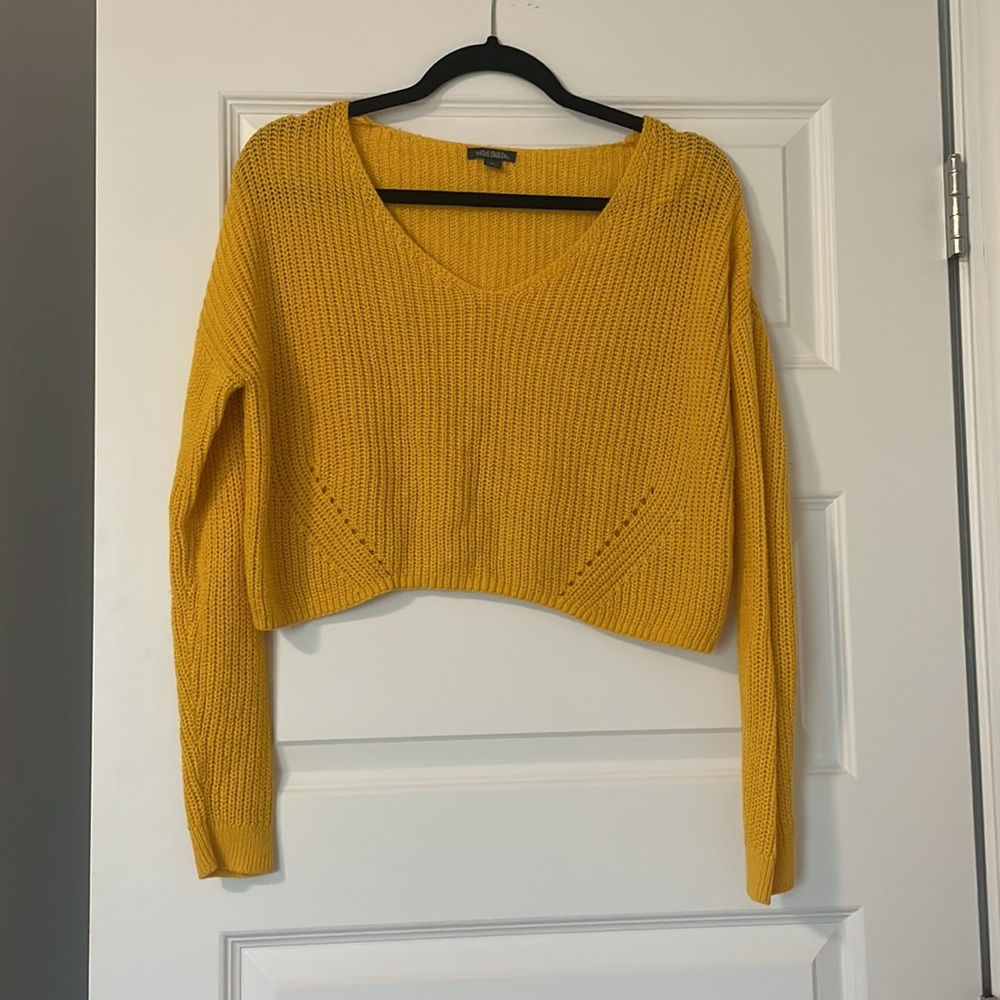 Cropped sweater